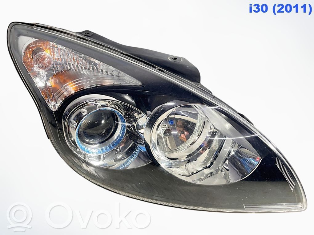 Hyundai i30 Lampa przednia 