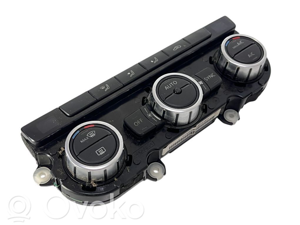 Volkswagen PASSAT B7 Climate control unit 