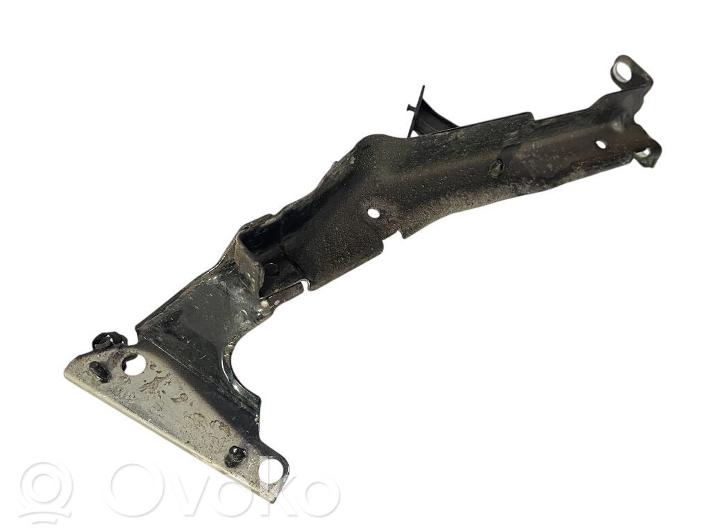 Audi A4 S4 B8 8K Supporto di montaggio del parafango 