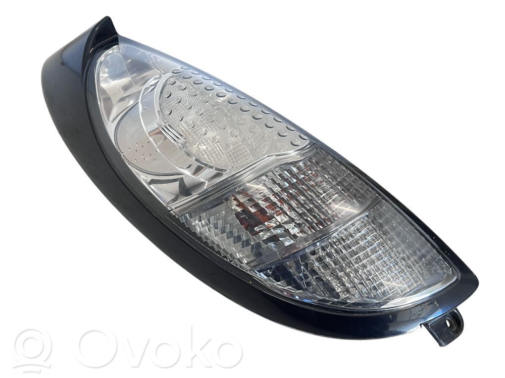 Mitsubishi i-MiEV Lampă spate în caroserie 