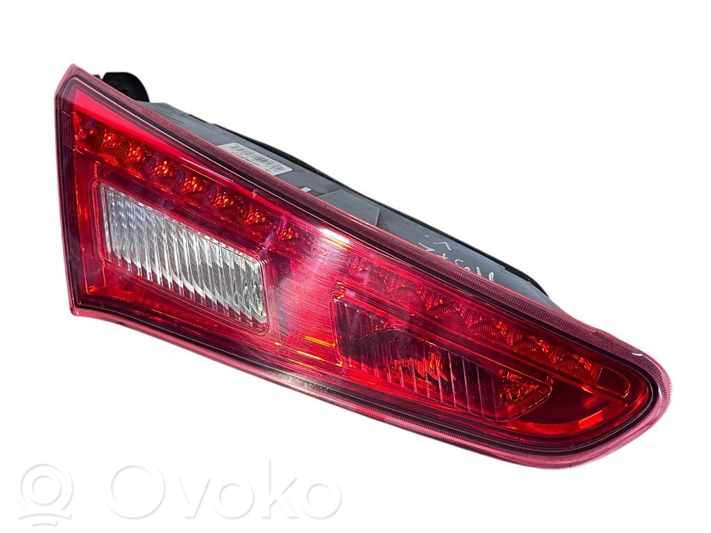 Alfa Romeo Giulietta Takaluukun takavalot 