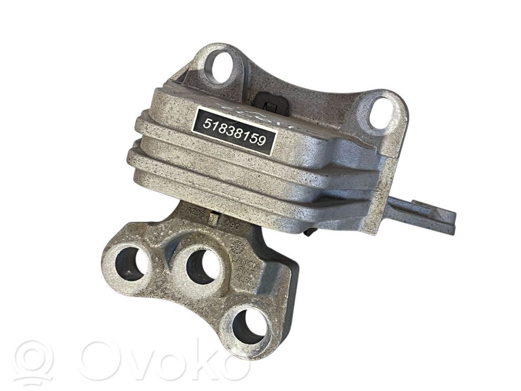 Alfa Romeo Giulietta Engine mounting bracket 