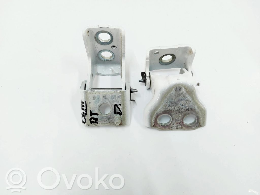 Rear door hinge set
