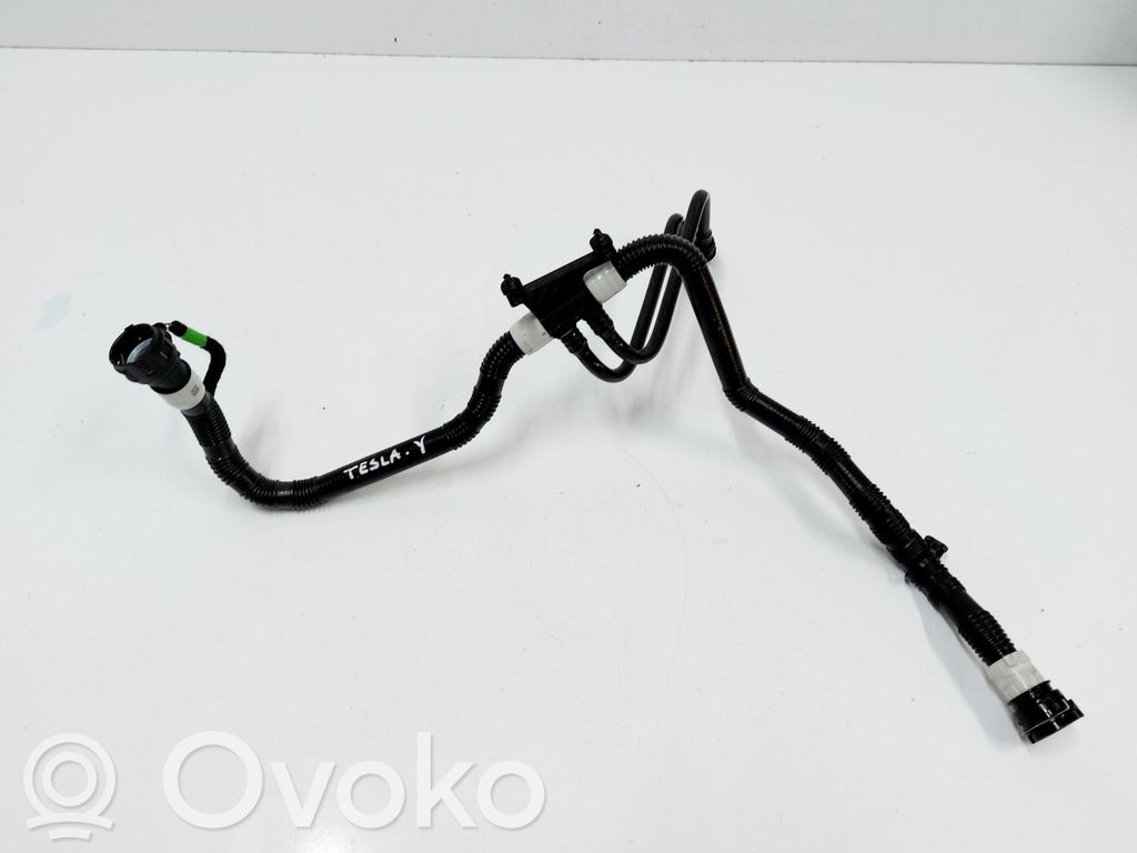 Engine coolant pipe/hose   164766500E