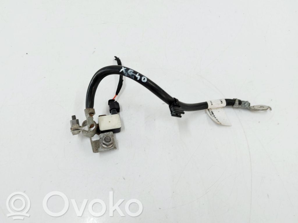 Volvo XC40 Maakaapeli, akku 