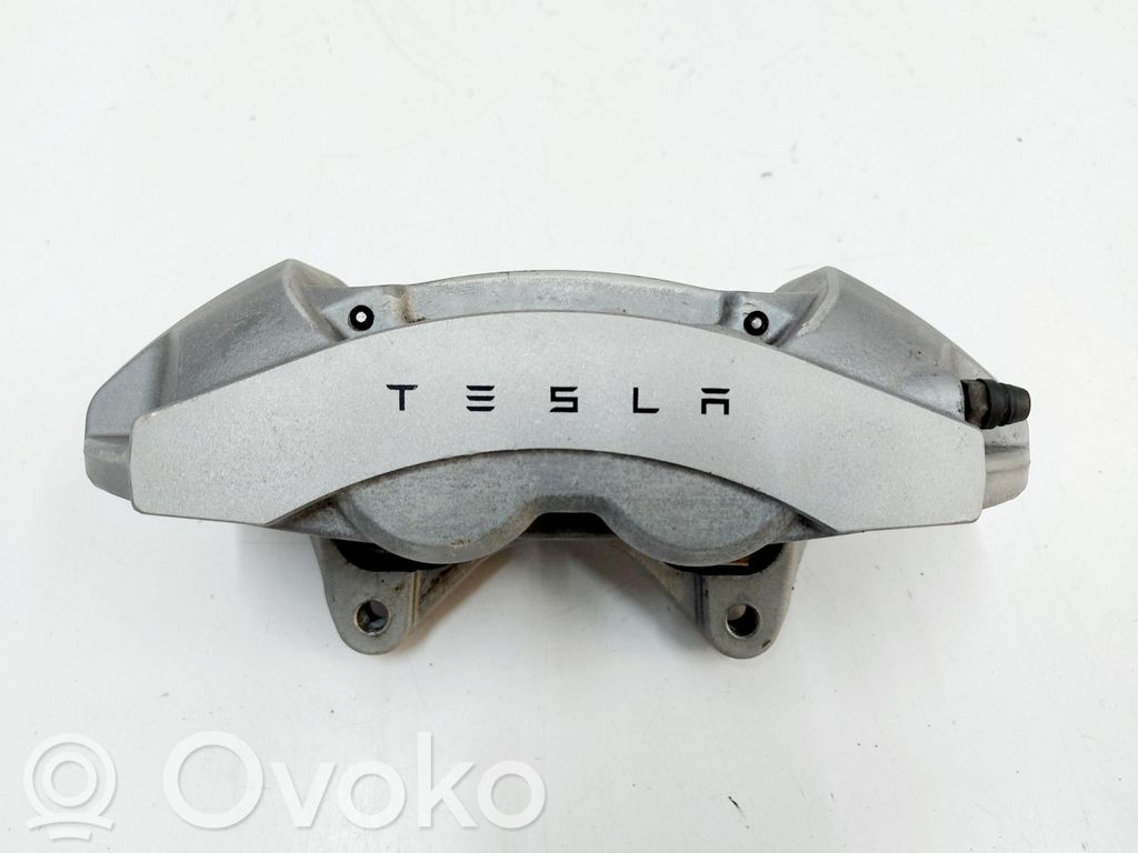 Tesla Model 3 Etujarrusatula 