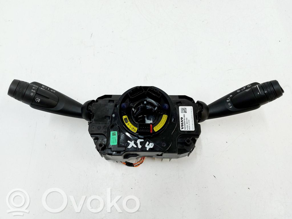 Volvo XC40 Interruptor del limpiafaros 