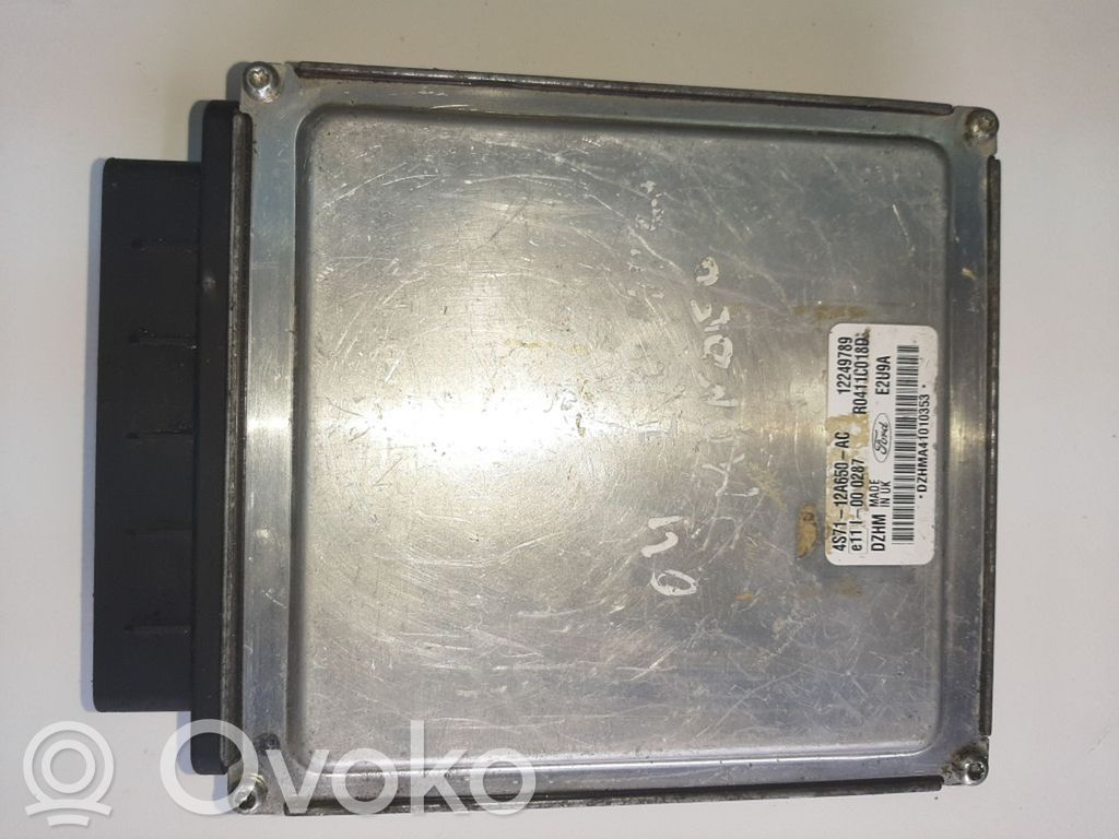 Ford Mondeo Mk III Engine control unit/module 