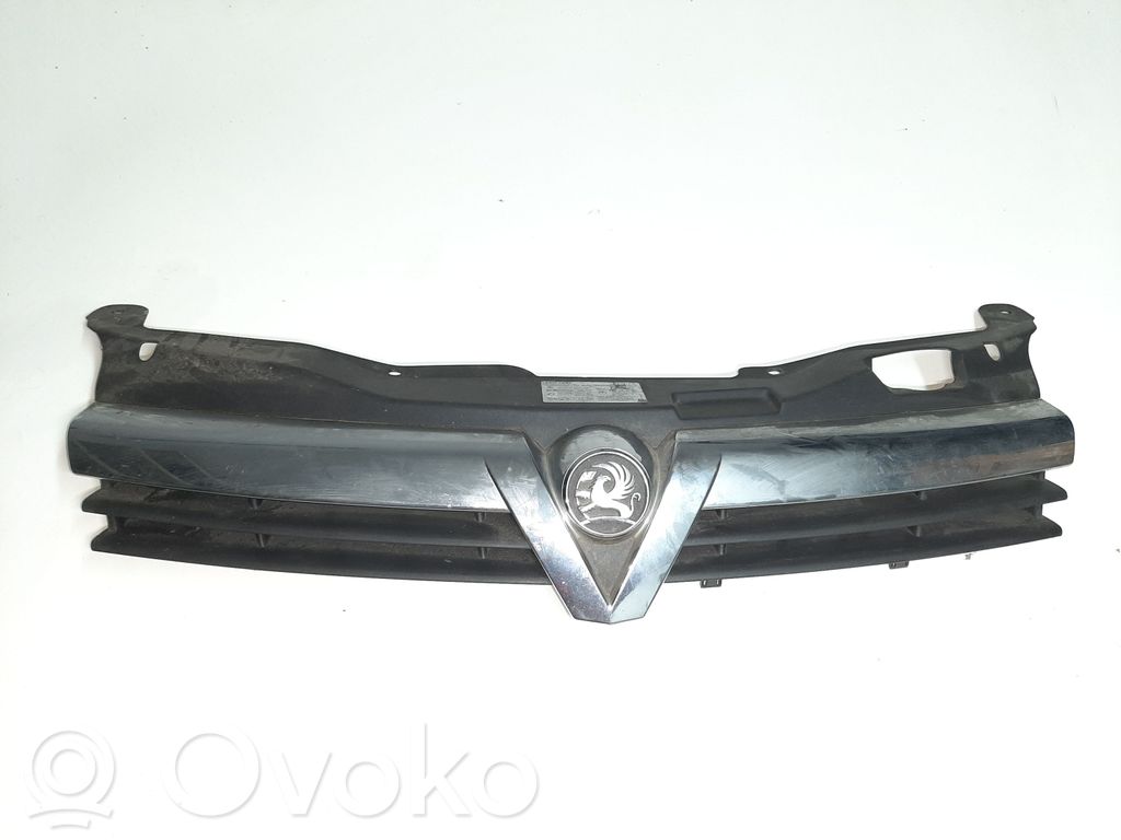 Opel Astra H Front bumper upper radiator grill 