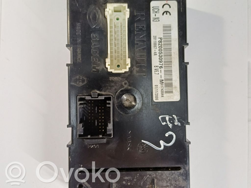 Renault Trafic II (X83) Module confort 