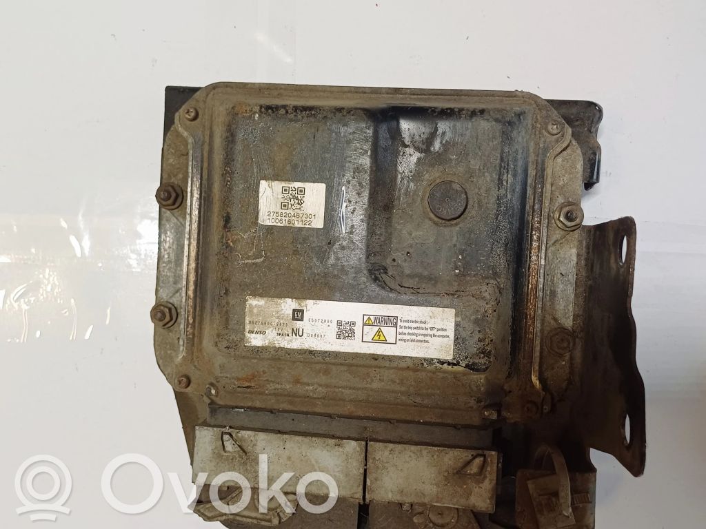 Opel Zafira B Engine control unit/module 