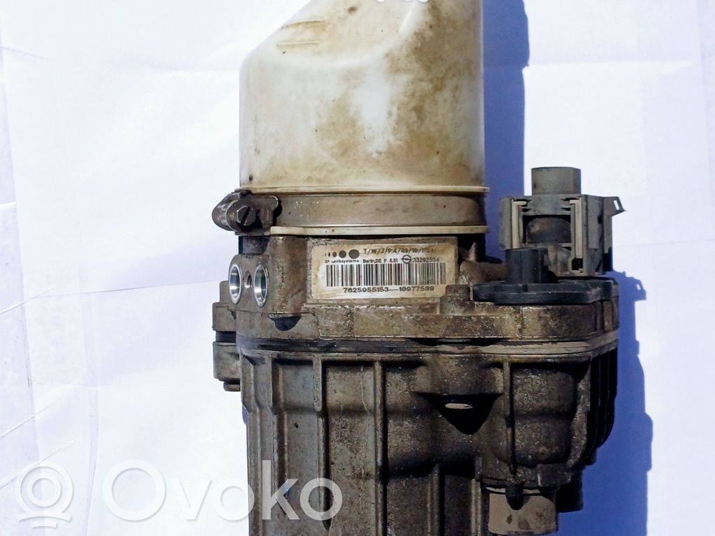 Opel Zafira B Ohjaustehostimen pumppu 