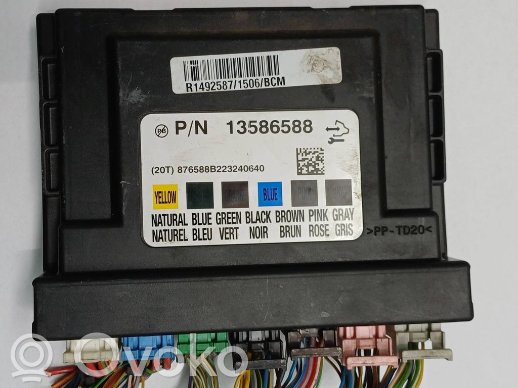 Opel Astra J Módulo de confort/conveniencia 