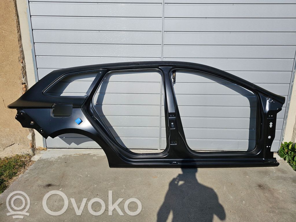 Seat Leon (5F) Lado de la carrocería 