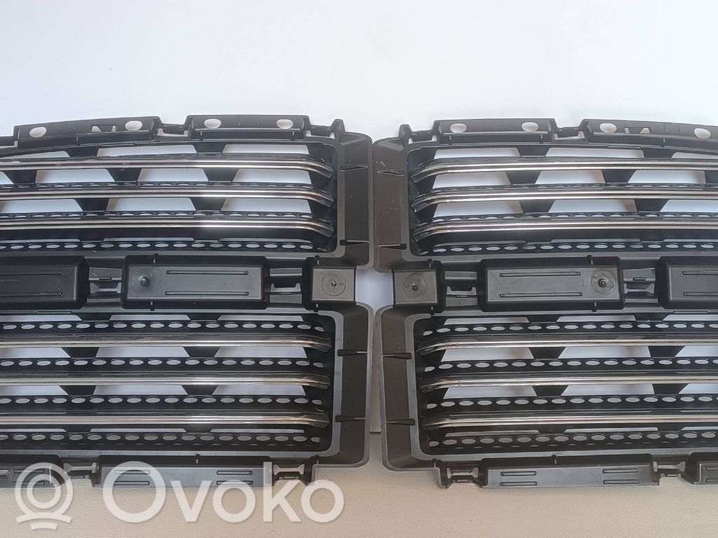 Dodge RAM Grotelės priekinės 