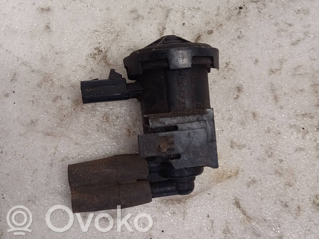 Chrysler Town & Country IV Turbo solenoid valve 