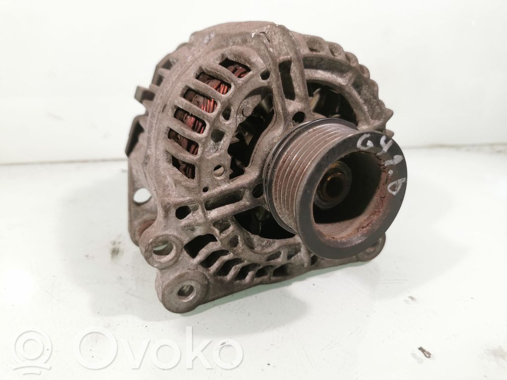 Volkswagen Golf IV Ģenerators 