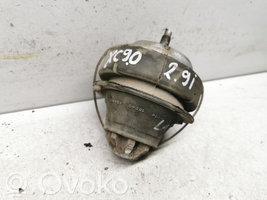 Volvo XC90 Engine mount bracket 