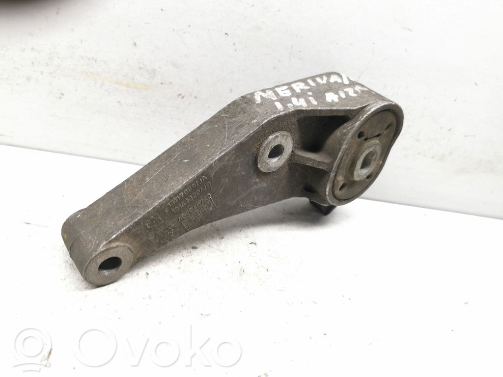 Opel Meriva A Engine mount bracket 