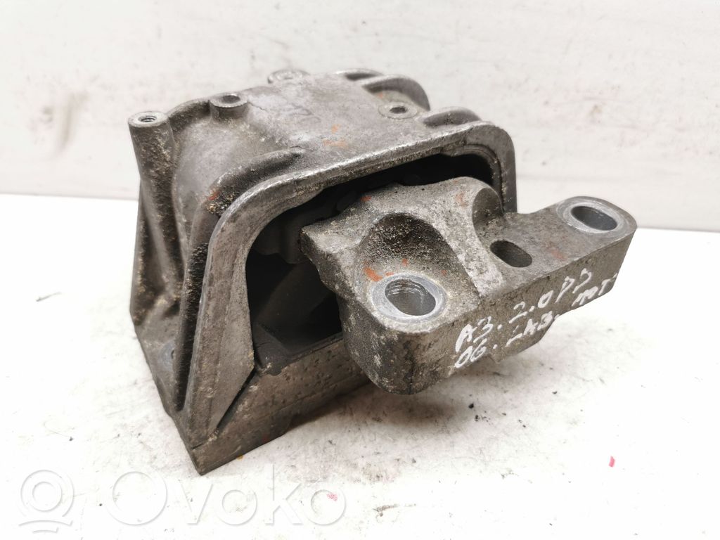 Audi A3 S3 8P Engine mount bracket 