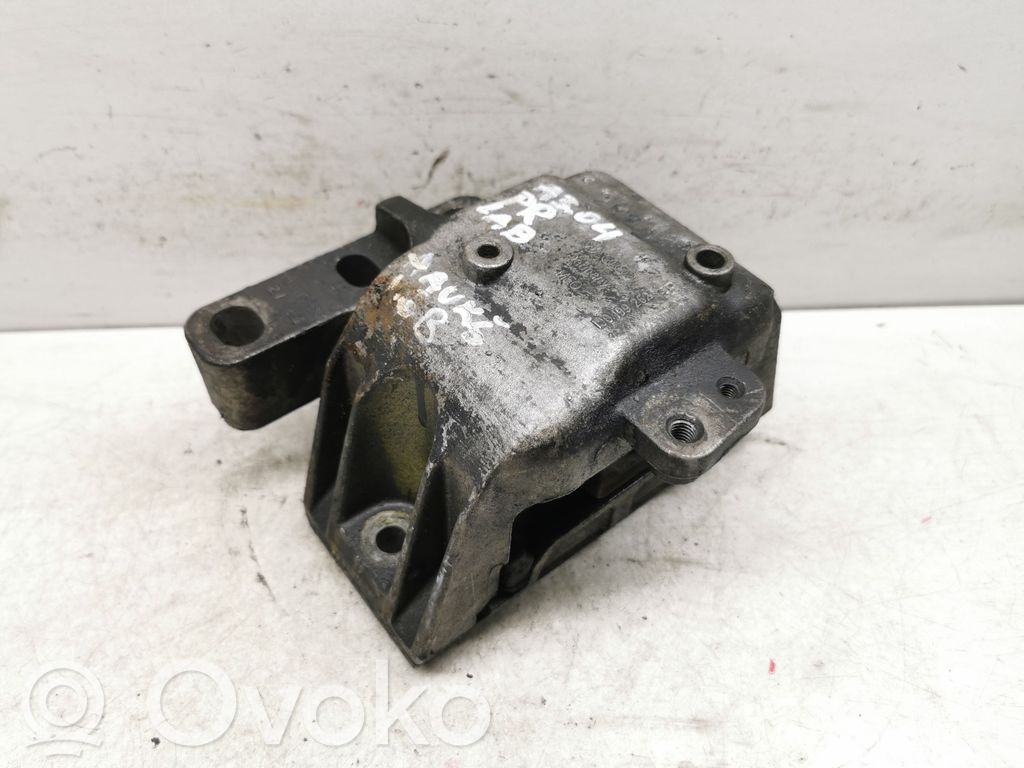 Audi A3 S3 8P Engine mount bracket 
