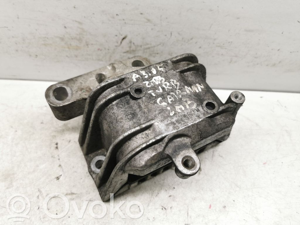Audi A3 S3 A3 Sportback 8P Engine mount bracket 