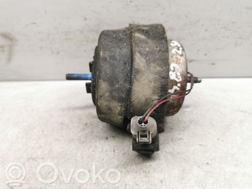 Engine mount bracket   4821