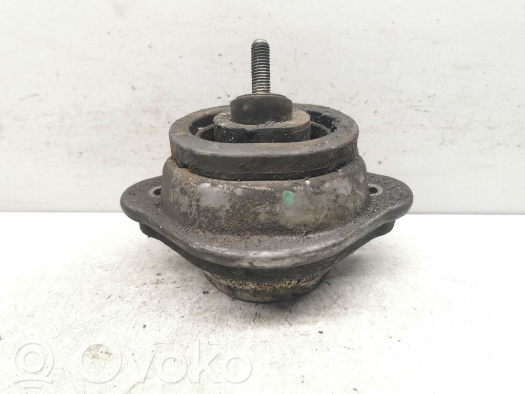 BMW X5 E53 Engine mount bracket 