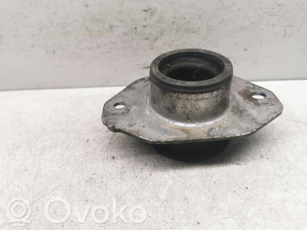 Renault Trafic II (X83) Engine mount bracket 