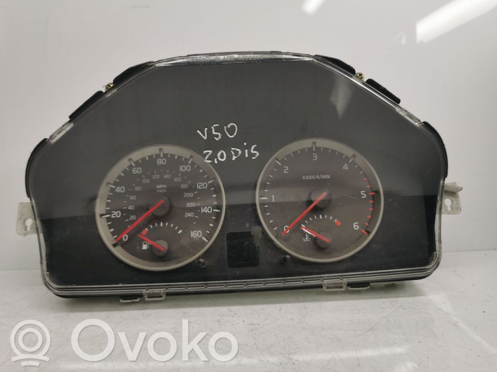 Volvo V50 Speedometer (instrument cluster) 
