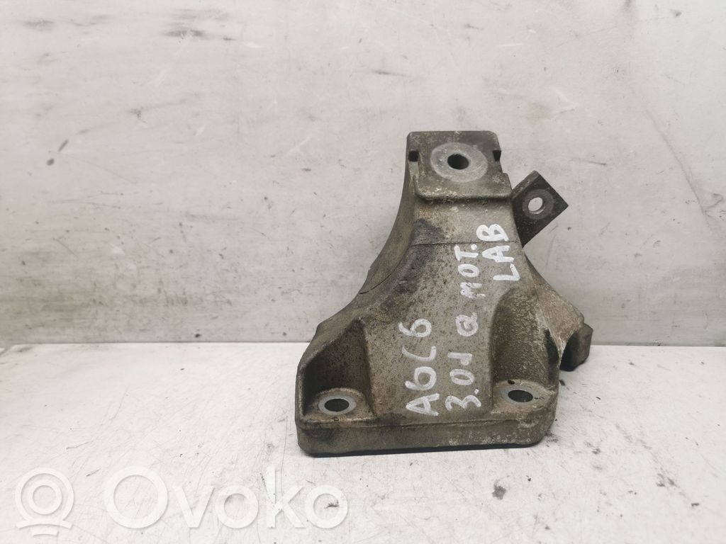 Audi A6 S6 C6 4F Engine mounting bracket 