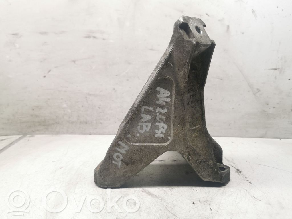 Audi A4 S4 B6 8E 8H Engine mounting bracket 