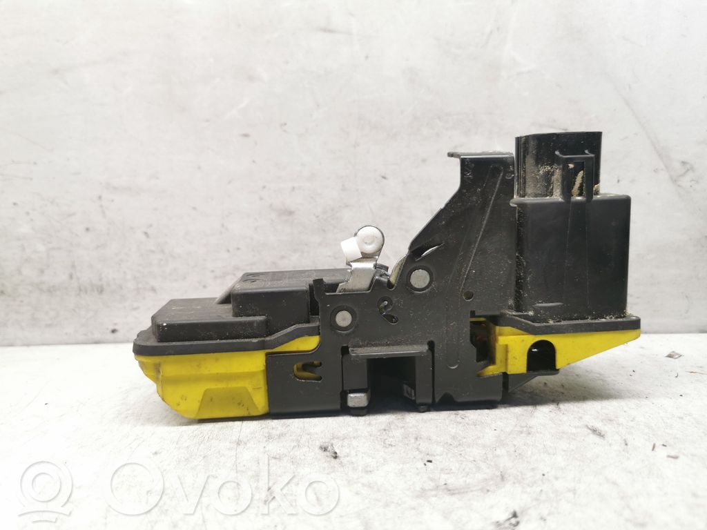 Volvo XC70 Rear door lock 