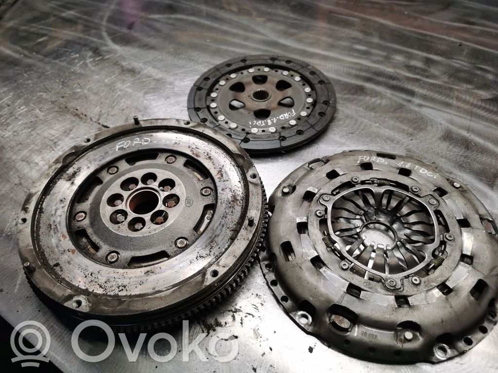 Ford Focus Sankabos komplektas 