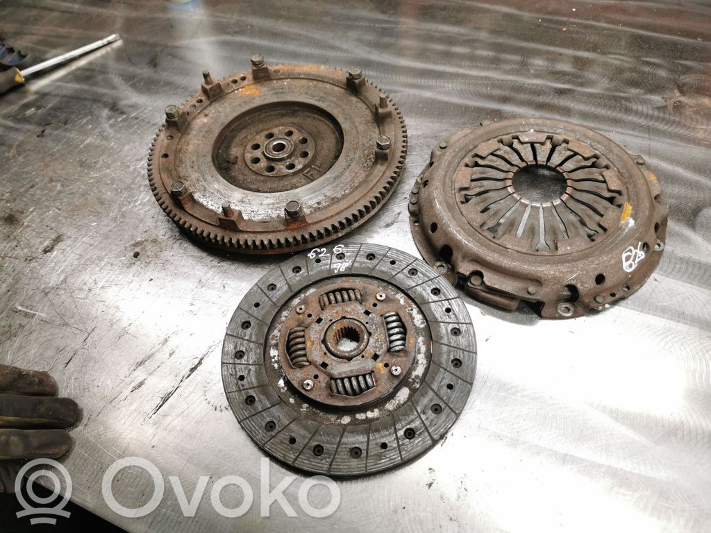 Mazda 626 Sankabos komplektas 
