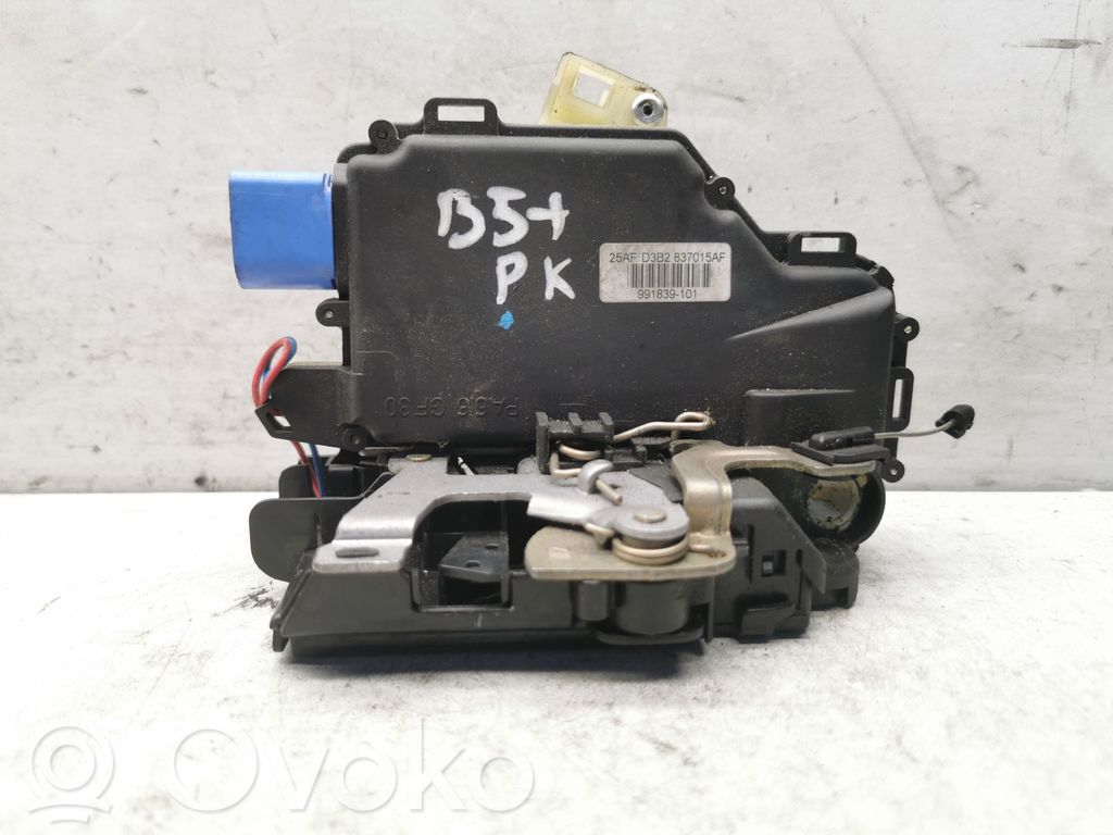 Volkswagen PASSAT B5.5 Front door lock 