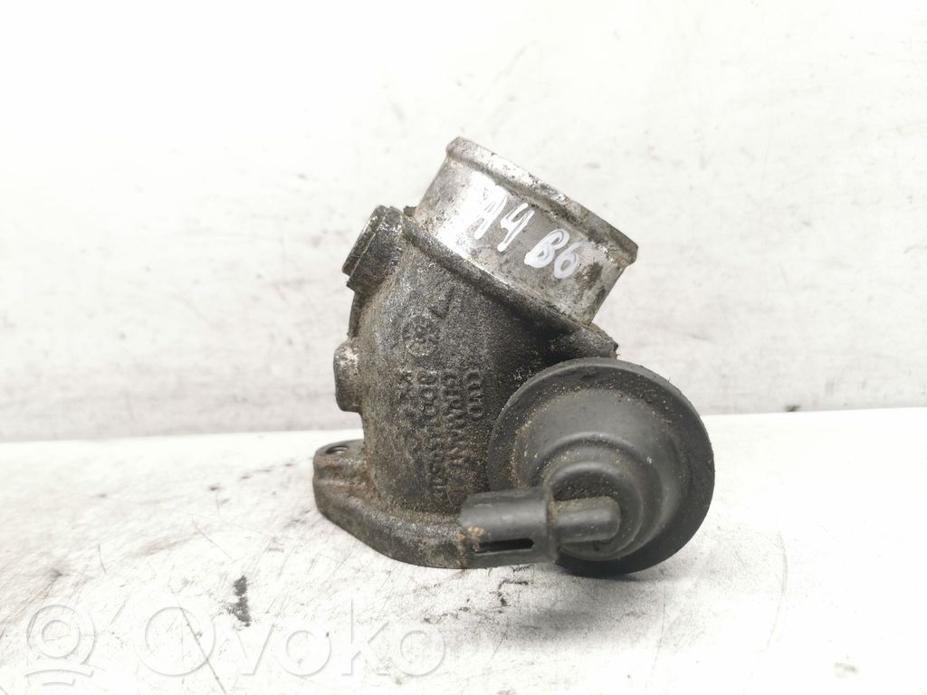 Audi A4 S4 B6 8E 8H Throttle body valve 