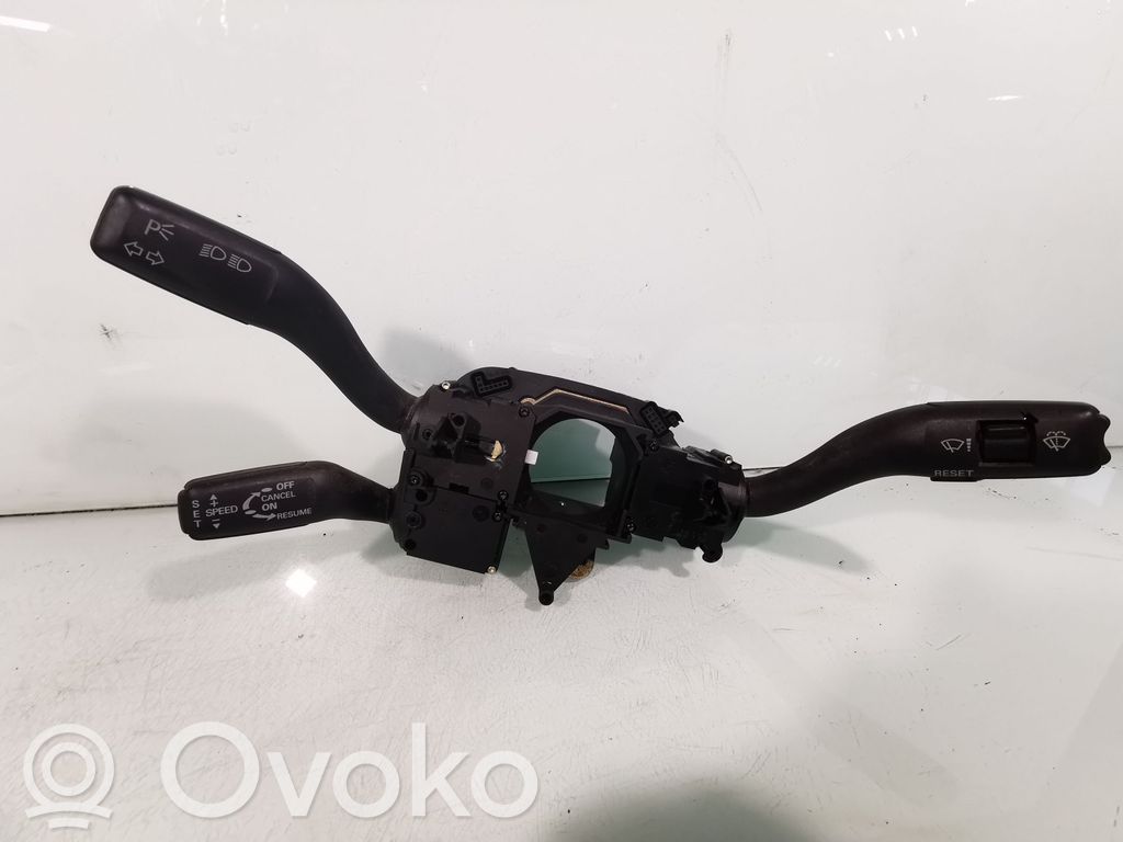 Audi A8 S8 D3 4E Wiper turn signal indicator stalk/switch 