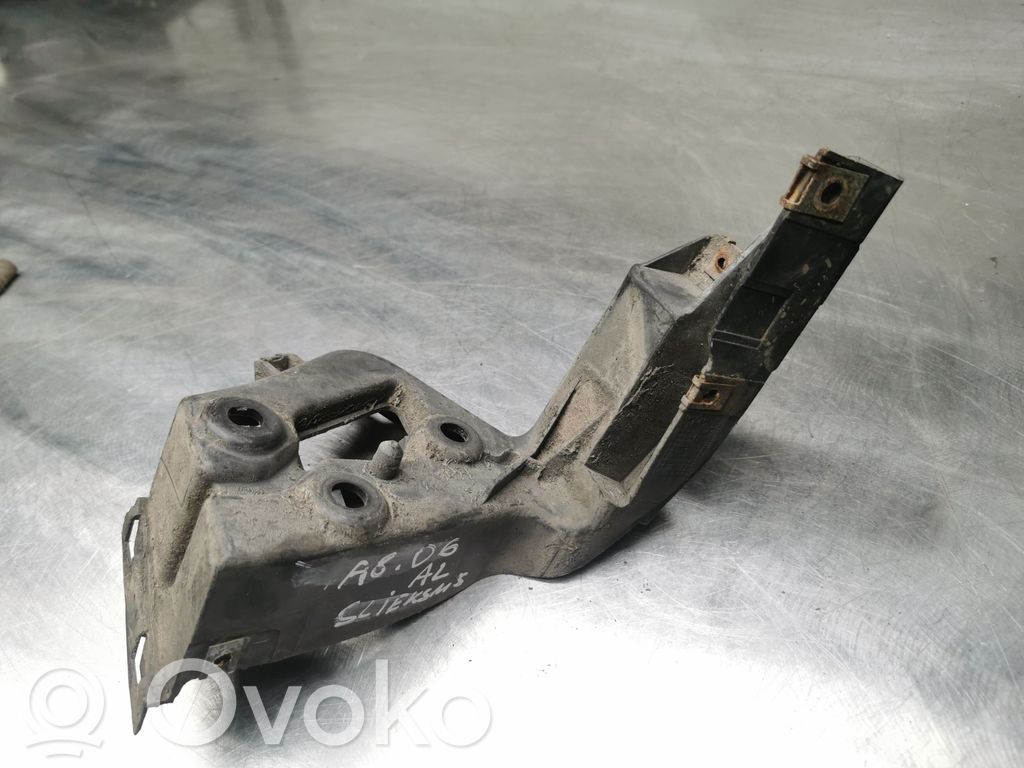 Rear bumper mounting bracket   4E0853913C