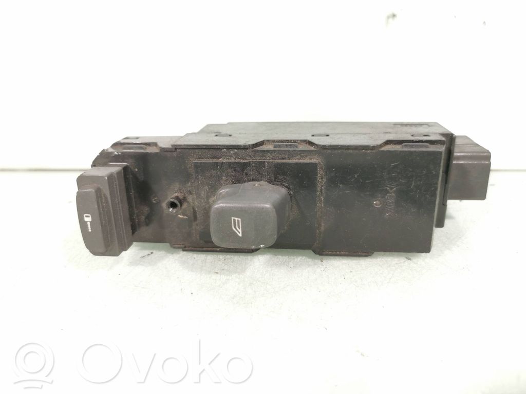Volvo S60 Electric window control switch 