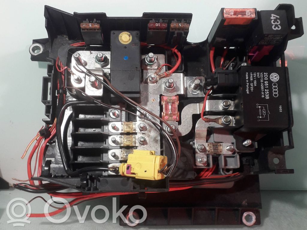 Volkswagen Touareg I Fuse box set 