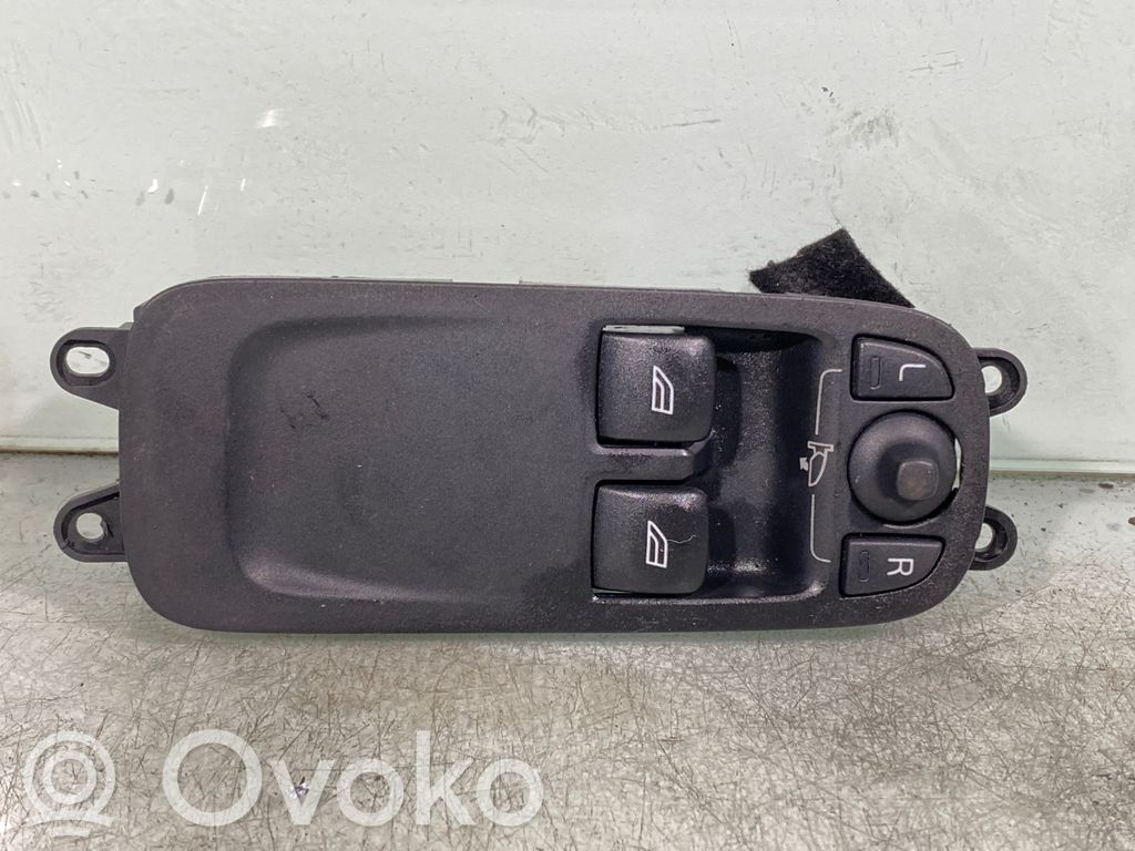 Volvo C30 Electric window control switch 