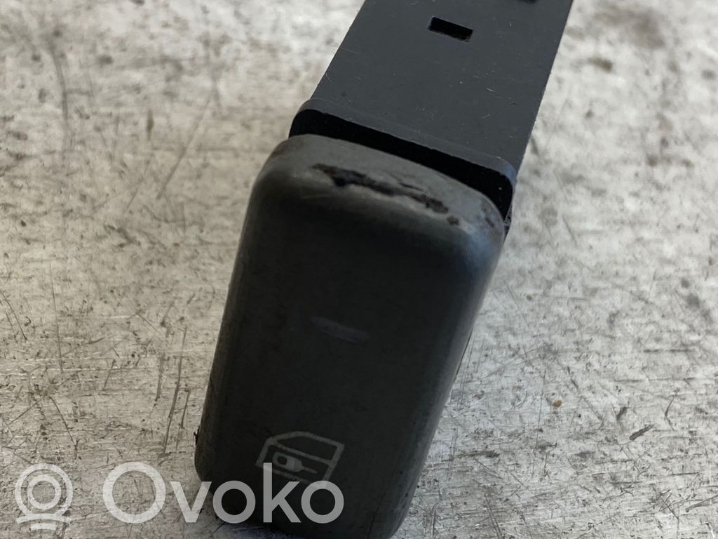 Volvo S40, V40 Central locking switch button 