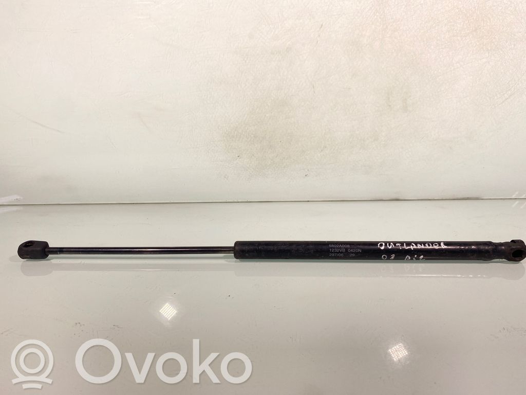 Mitsubishi Outlander Tailgate/trunk strut/damper 