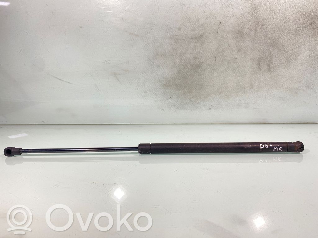 Volkswagen PASSAT B5.5 Vérin de capot arrière 
