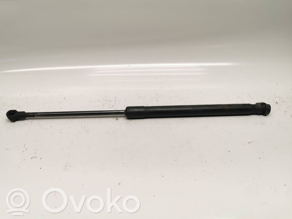 BMW 1 E81 E87 Tailgate/trunk strut/damper 