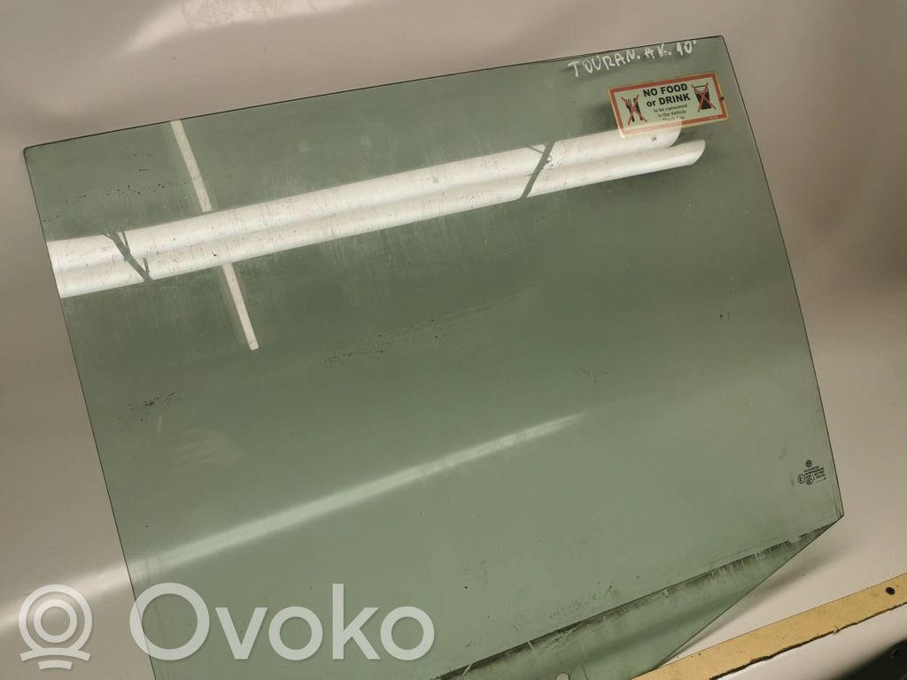 Volkswagen Touran I Rear door window glass 