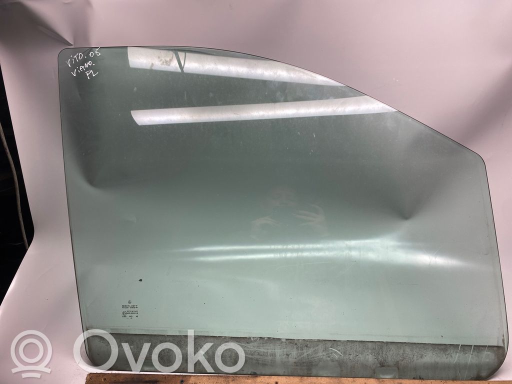 Mercedes-Benz Vito Viano W639 Front door window glass four-door 