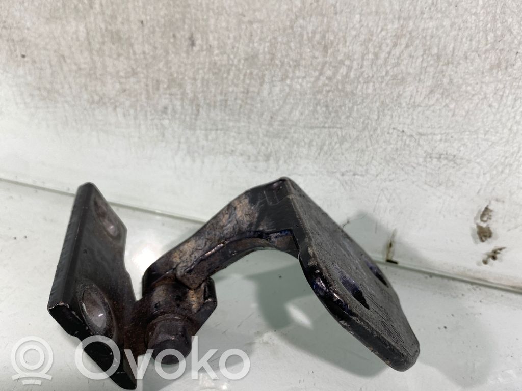 BMW 7 E65 E66 Rear door lower hinge 