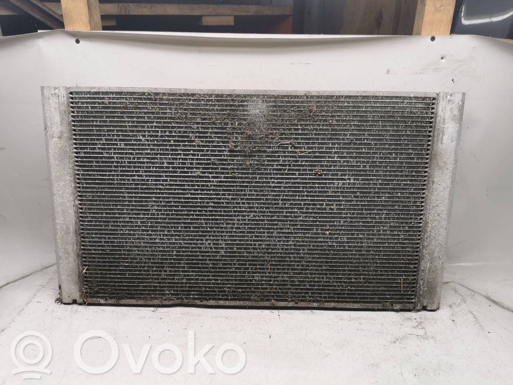 BMW 5 E60 E61 Aušinimo skysčio radiatorius 